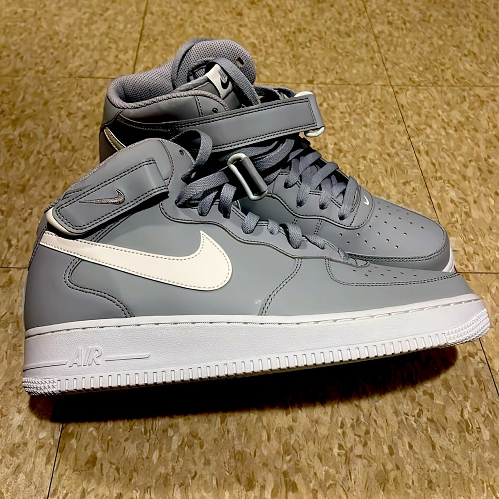 Nike Air Force 1